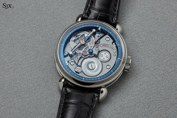 Voutilainen 28 Ti: When the Movement Becomes the Dial
